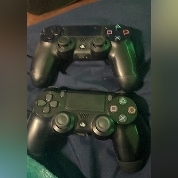 Ps4 pro - Picture 1 of 2